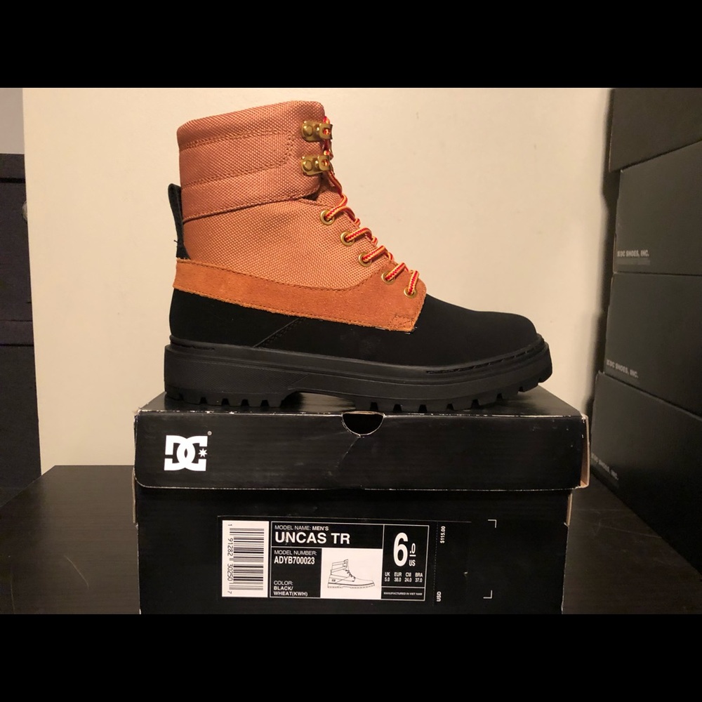 DC Uncas Men’s Size 6 New in Box
